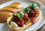Pesto Super Chicken Meatball Submarine |  Recepten
